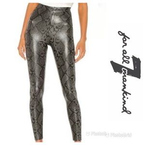 NWT 7 For All Mankind Faux Snakeskin Leggings Sz L $199!
